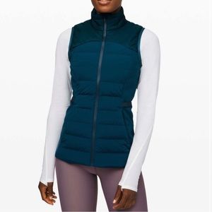 Lululemon Down For It All Vest (Night Diver) - size 6